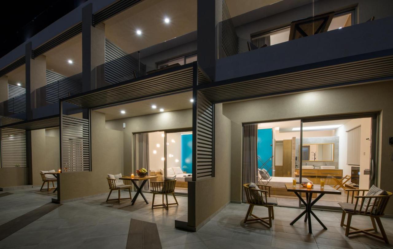 Lilium Luxury Suites Agia Marina Exteriör bild