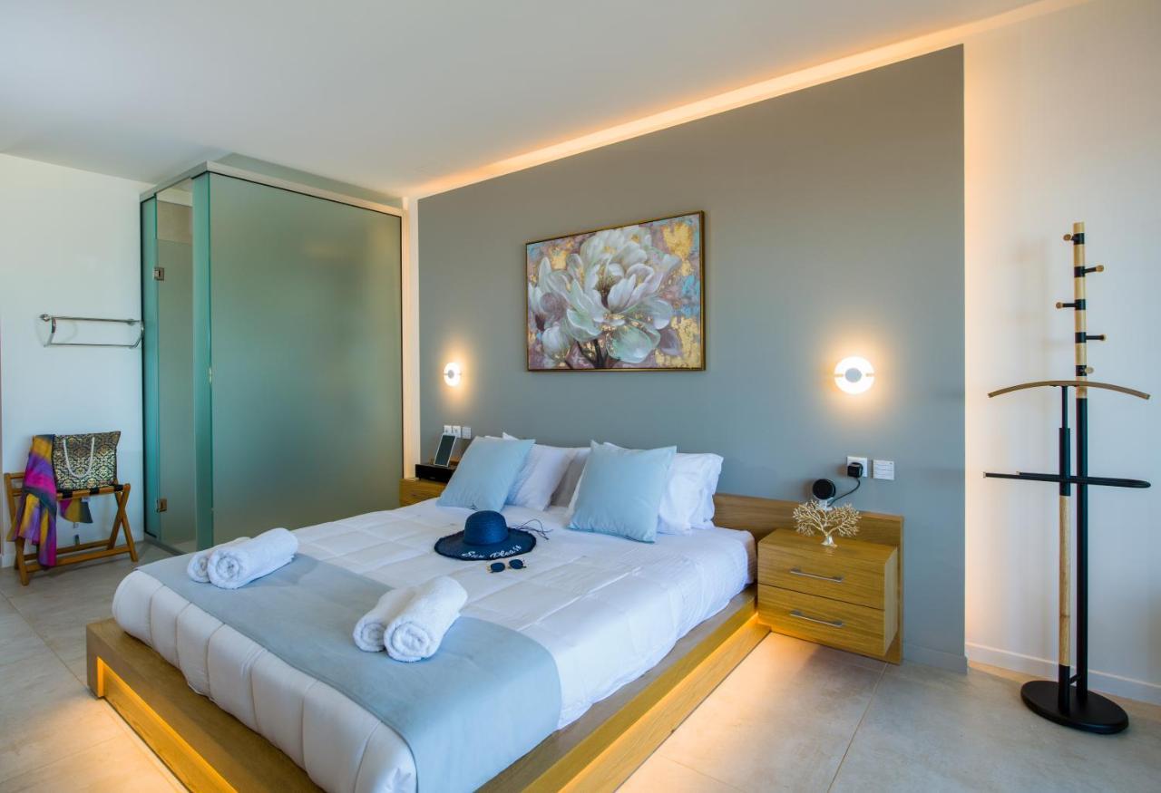 Lilium Luxury Suites Agia Marina Exteriör bild